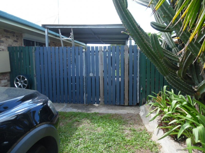 7 Elliot Crt, Eli Waters QLD 4655