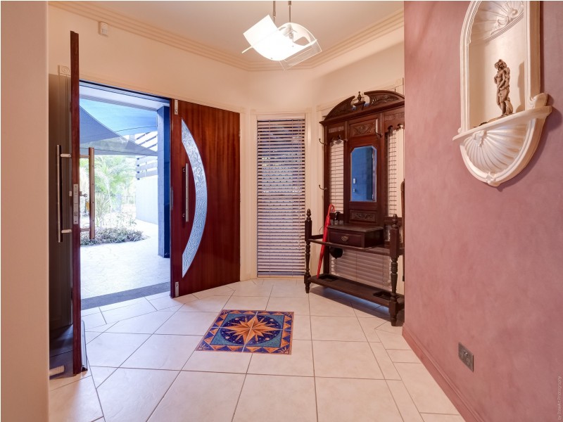 46 Long Street, Point Vernon QLD 4655