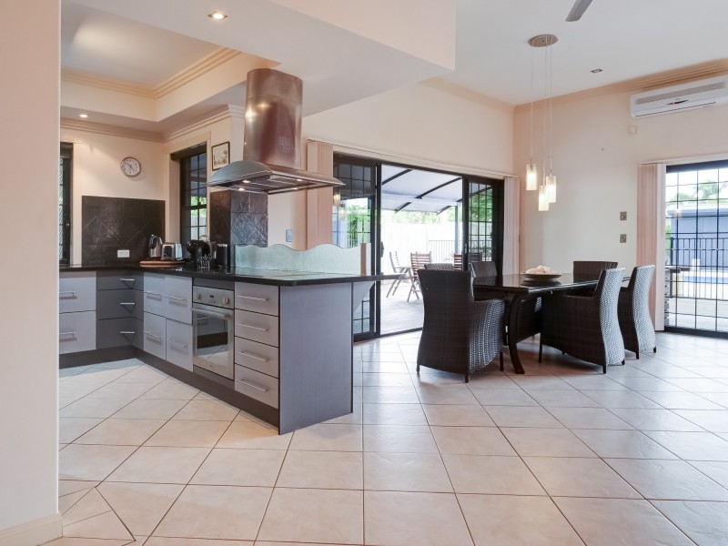 46 Long Street, Point Vernon QLD 4655