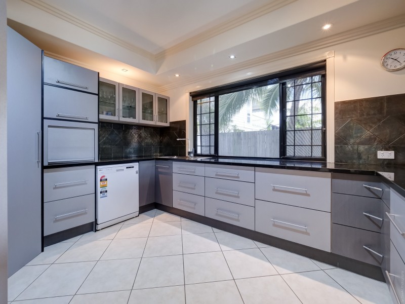 46 Long Street, Point Vernon QLD 4655