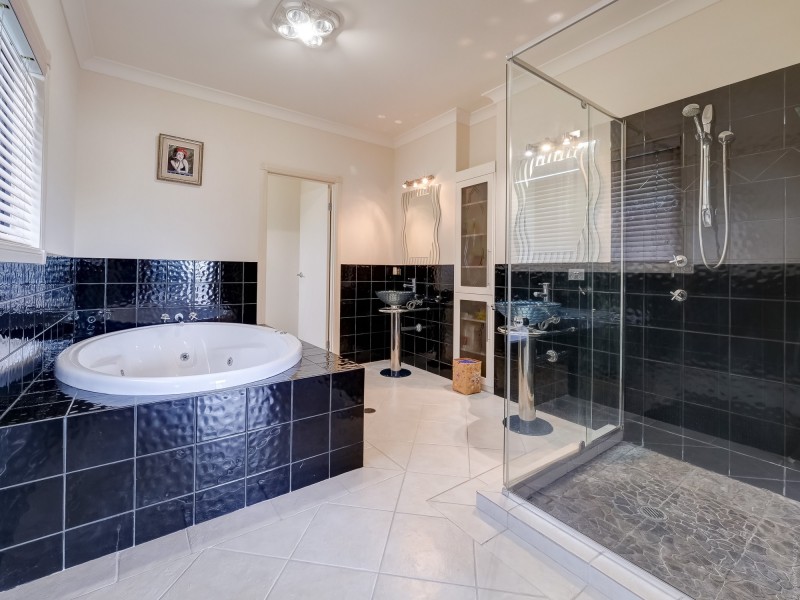 46 Long Street, Point Vernon QLD 4655