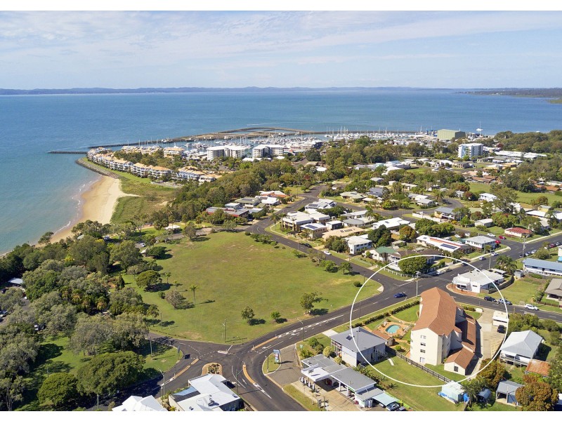 8/13-15 Pulgul Street, Urangan QLD 4655
