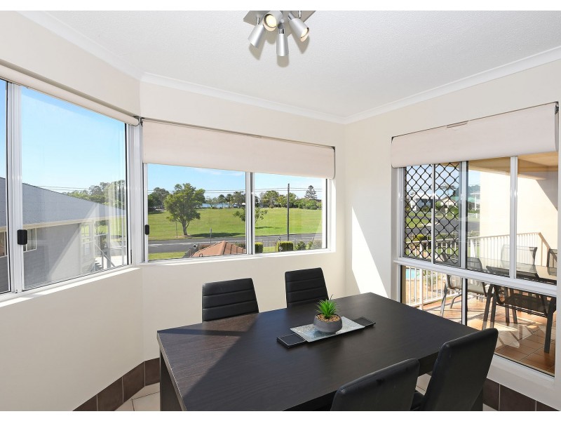 8/13-15 Pulgul Street, Urangan QLD 4655
