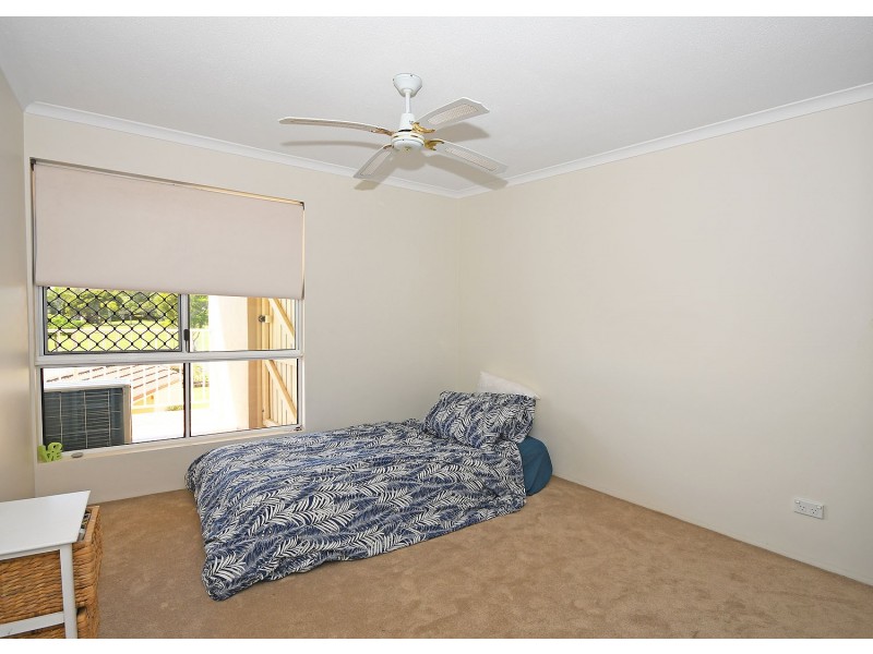 8/13-15 Pulgul Street, Urangan QLD 4655