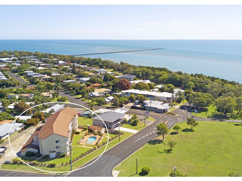 8/13-15 Pulgul Street, Urangan QLD 4655