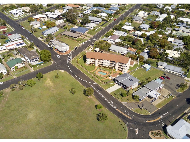 8/13-15 Pulgul Street, Urangan QLD 4655