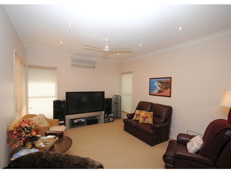 9 Montrose Cl, Hervey Bay QLD 4655