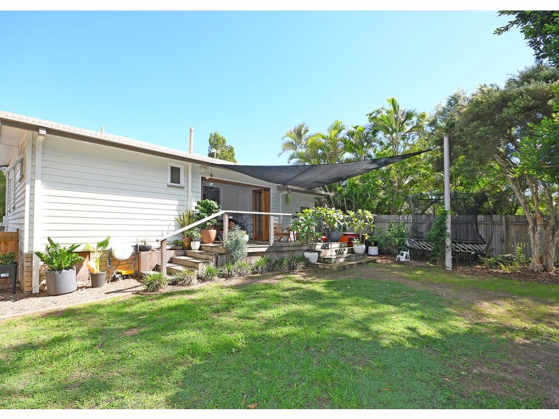 92 Bideford Street, Torquay QLD 4655