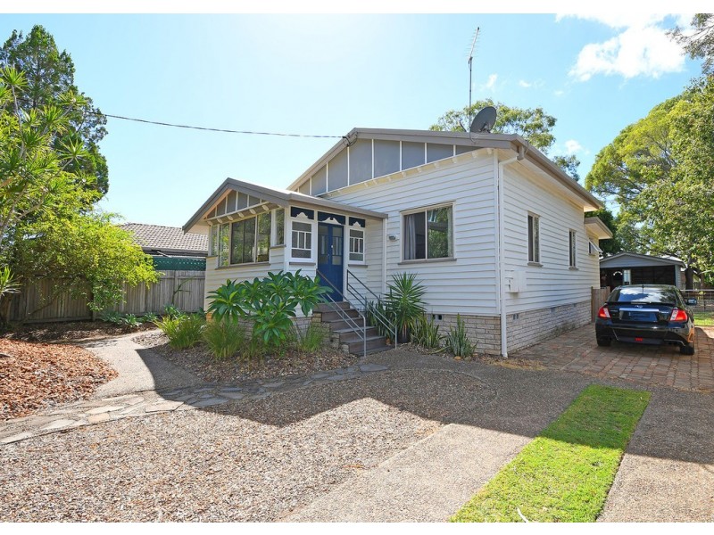 92 Bideford Street, Torquay QLD 4655