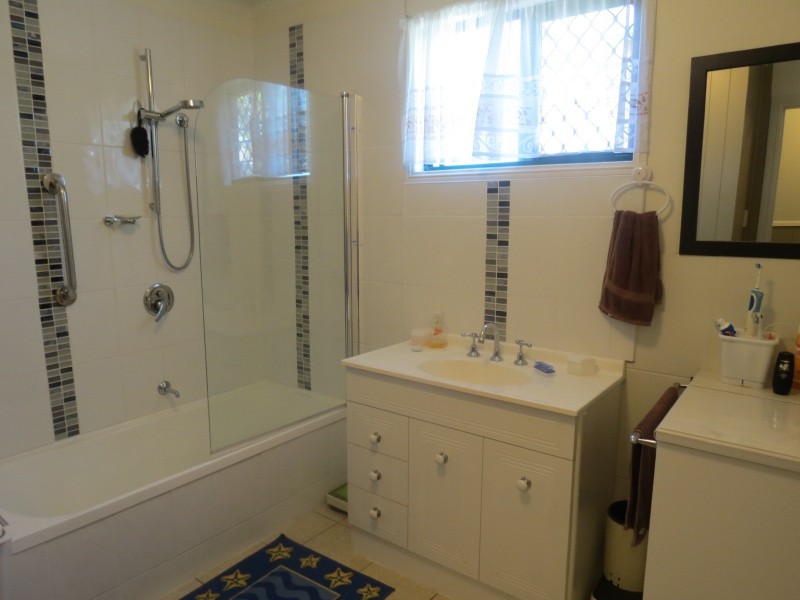22/14-24 Exeter Street, Torquay QLD 4655