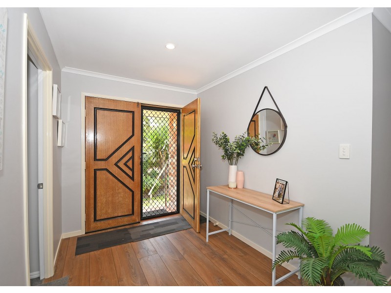 65 Jacobsen Outlook, Urraween QLD 4655