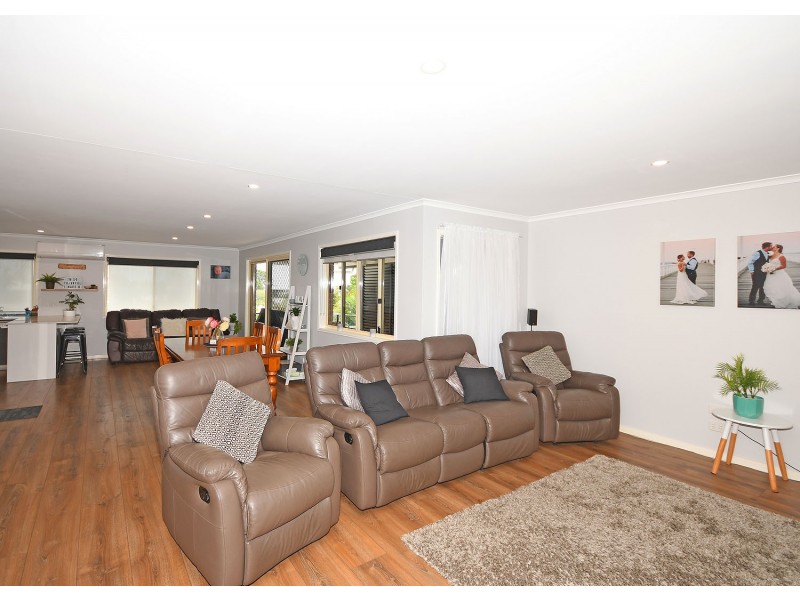 65 Jacobsen Outlook, Urraween QLD 4655