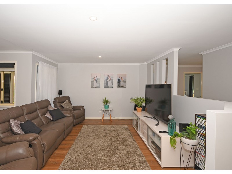 65 Jacobsen Outlook, Urraween QLD 4655