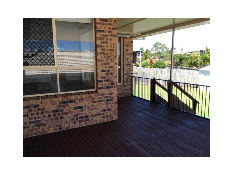 9 Faraday Court, Urraween QLD 4655