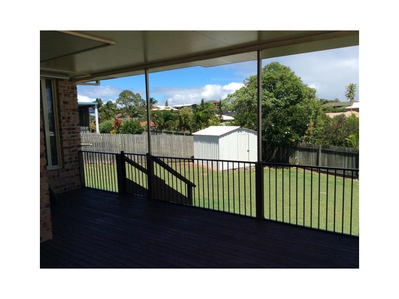 9 Faraday Court, Urraween QLD 4655