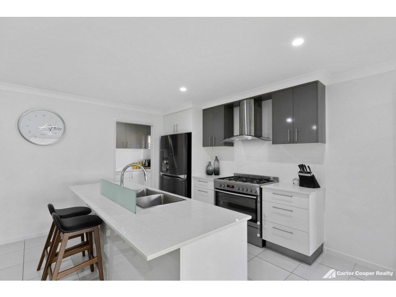 3 Lachlan Court, Kawungan QLD 4655