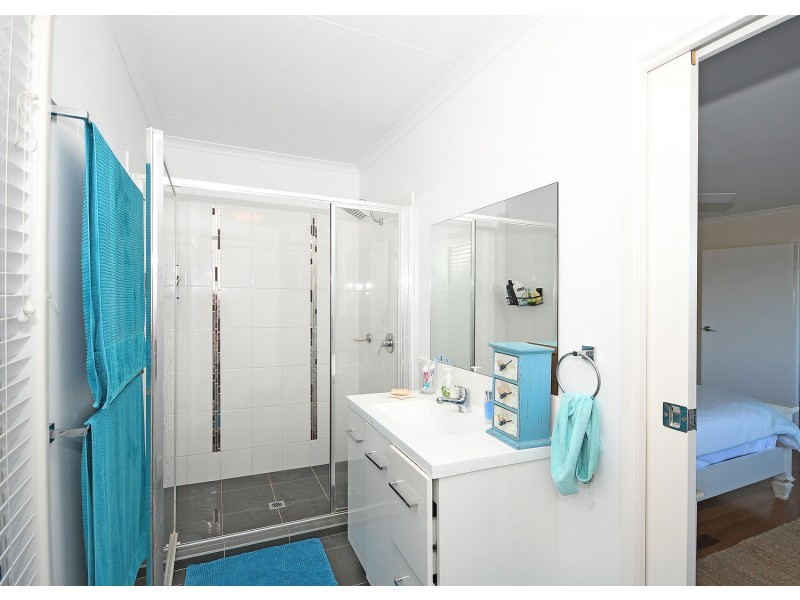 30 Pulgul Street, Urangan QLD 4655