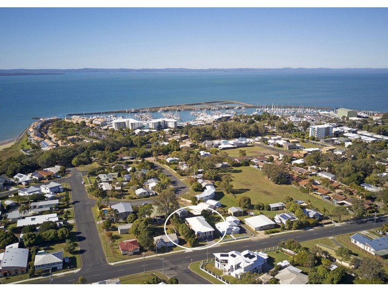 30 Pulgul Street, Urangan QLD 4655