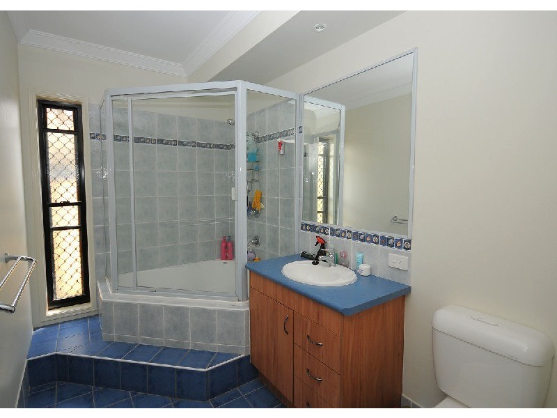 21 Harrison Circuit, Urangan QLD 4655