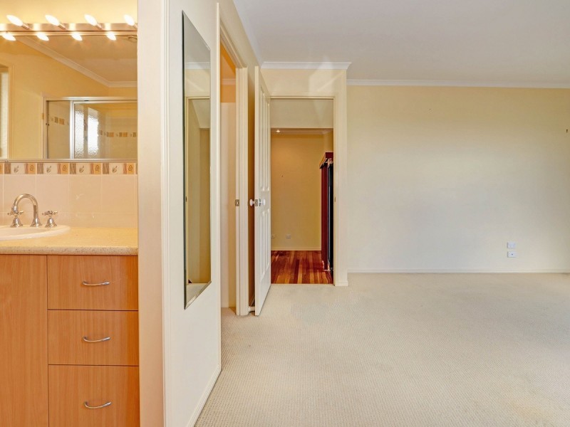 5 Baunfiend Court, Urraween QLD 4655