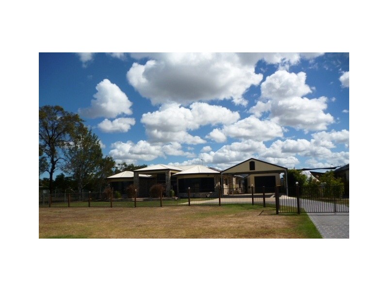 69A Helsham Street, Point Vernon QLD 4655