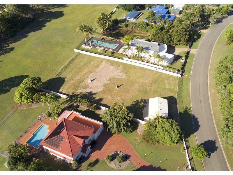 15 Ocean Park Drive, Dundowran Beach QLD 4655