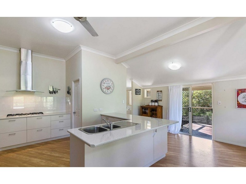 43 Madsen Road, Urraween QLD 4655