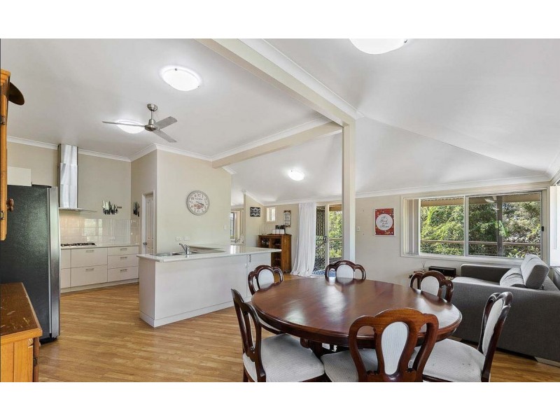 43 Madsen Road, Urraween QLD 4655