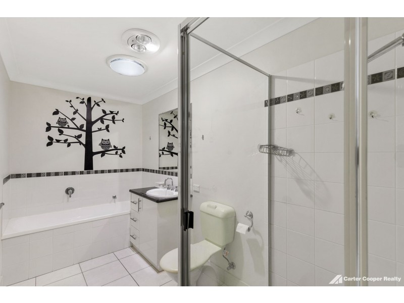 2/207 Pulgul St, Urangan QLD 4655