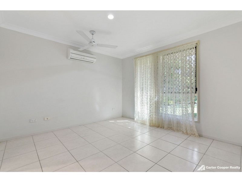 2/207 Pulgul St, Urangan QLD 4655