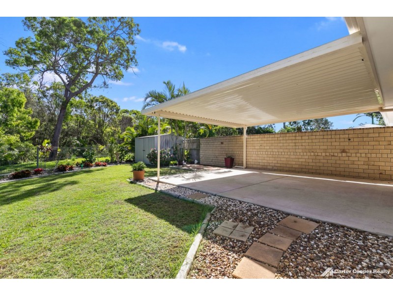 2/207 Pulgul St, Urangan QLD 4655