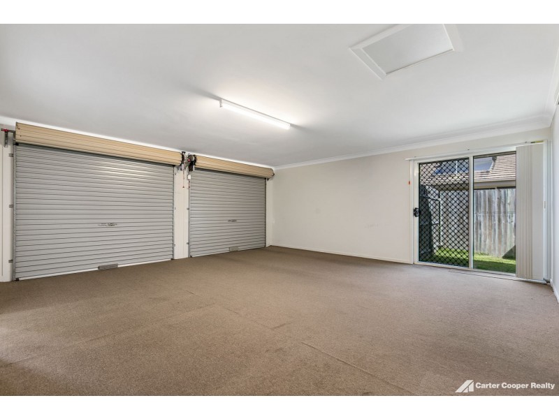 2/207 Pulgul St, Urangan QLD 4655