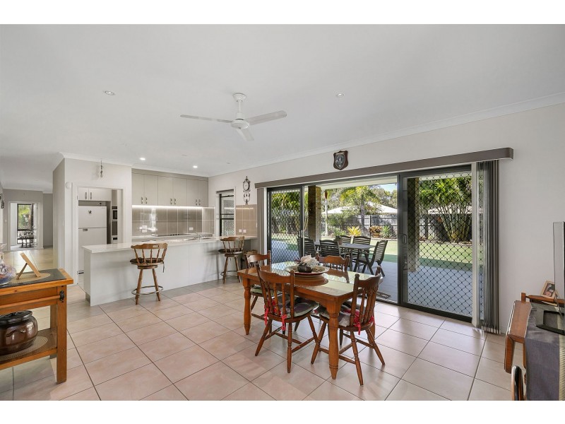 19 Amstal Avenue, Wondunna QLD 4655
