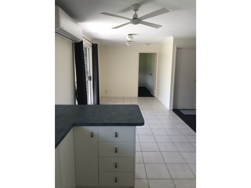 24 Sharyn Crt, Point Vernon QLD 4655