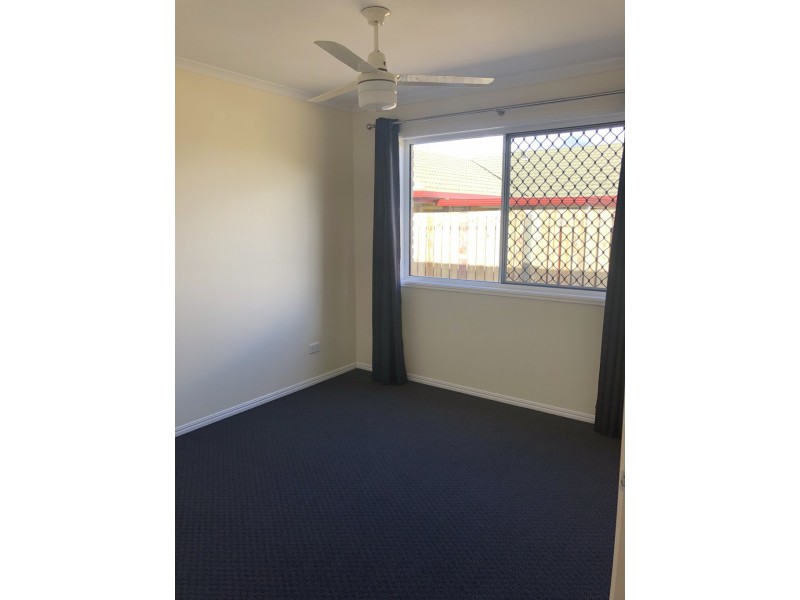 24 Sharyn Crt, Point Vernon QLD 4655