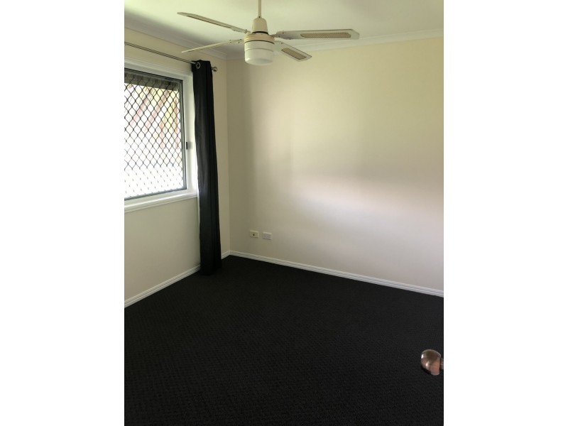 24 Sharyn Crt, Point Vernon QLD 4655