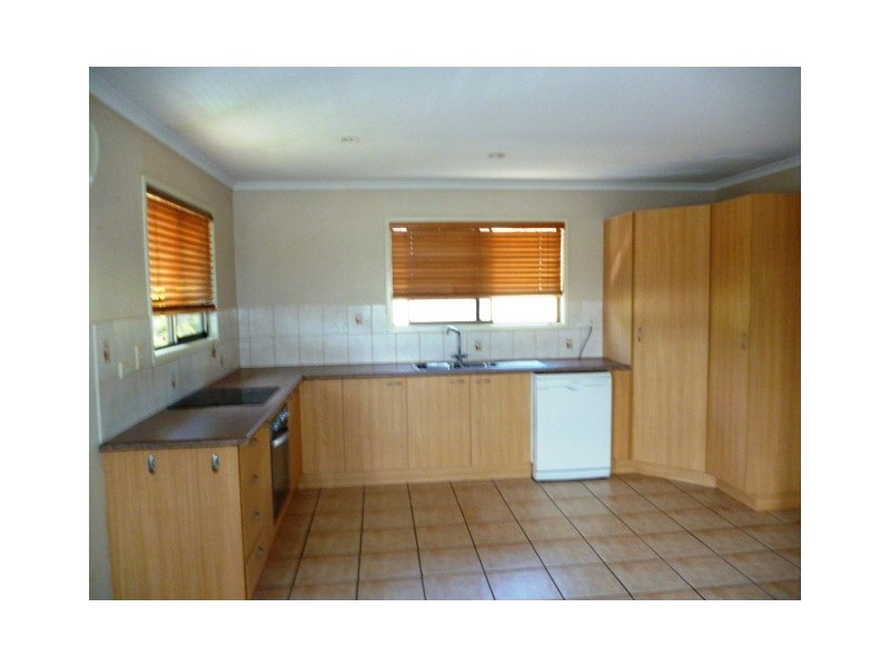 3 Hakea Court, Scarness QLD 4655