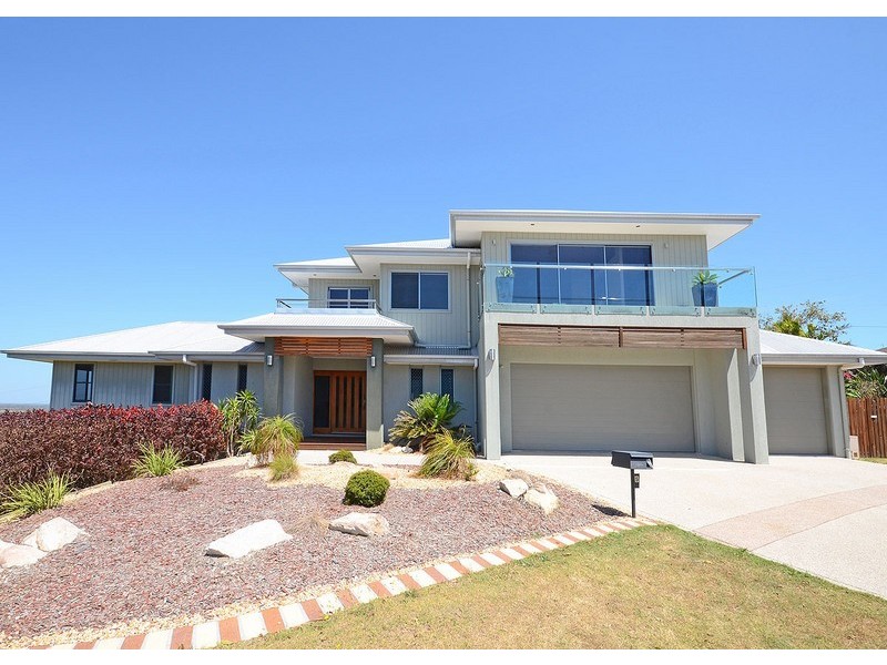 5  Fraser Outlook Court, Kawungan QLD 4655