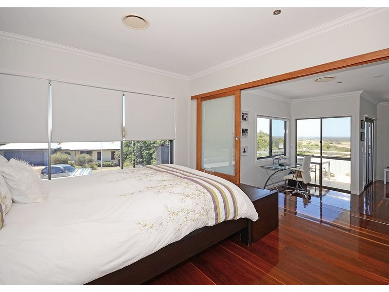 5  Fraser Outlook Court, Kawungan QLD 4655