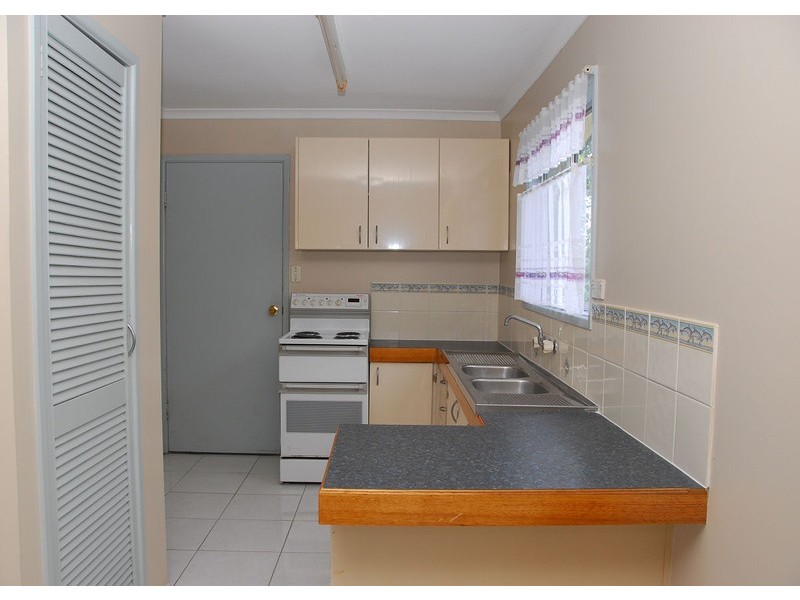 71 Lauren Street, Urangan QLD 4655