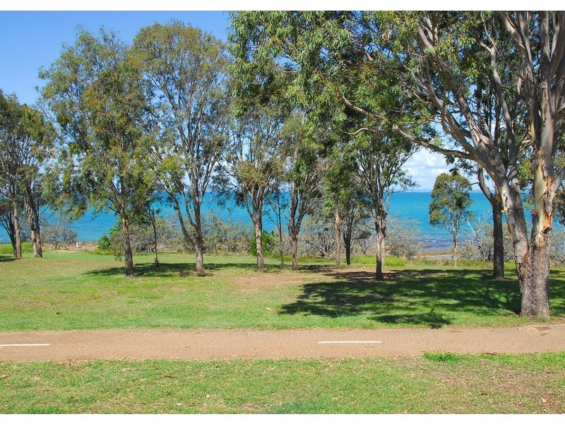140 Esplanade, Point Vernon QLD 4655