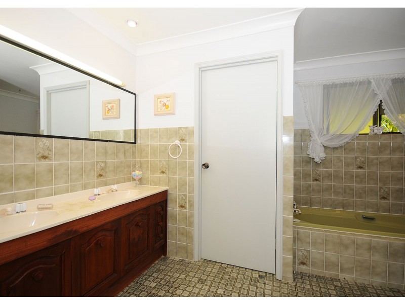 43 Kathleen Crescent, Wondunna QLD 4655