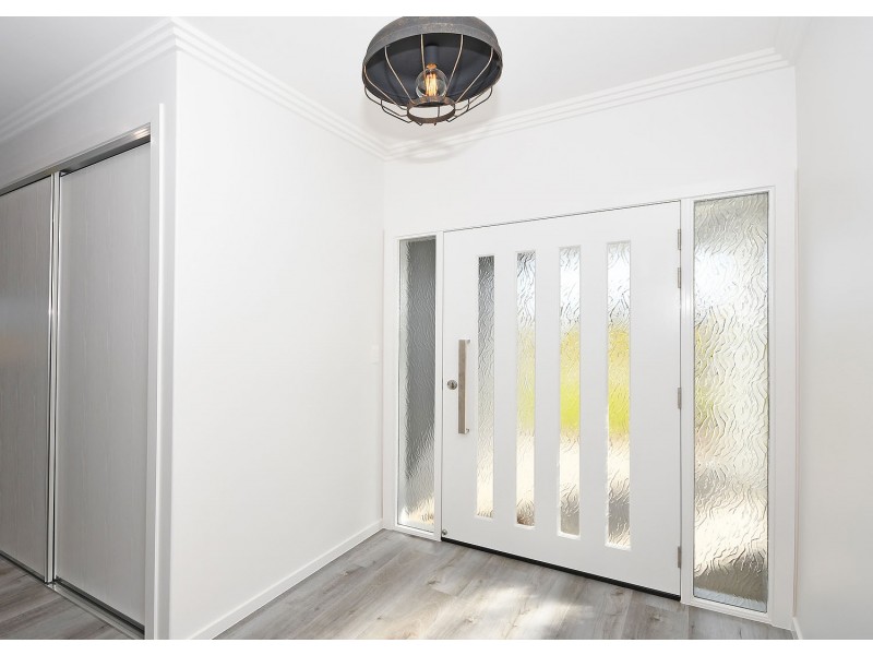 4 Peppermint Circuit, Nikenbah QLD 4655