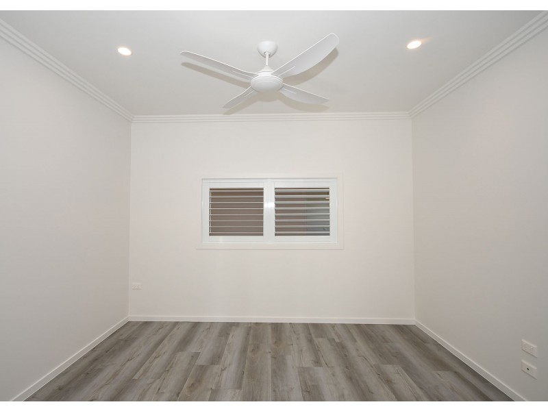 4 Peppermint Circuit, Nikenbah QLD 4655