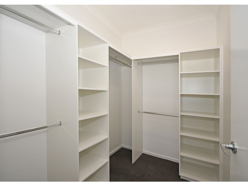 4 Peppermint Circuit, Nikenbah QLD 4655