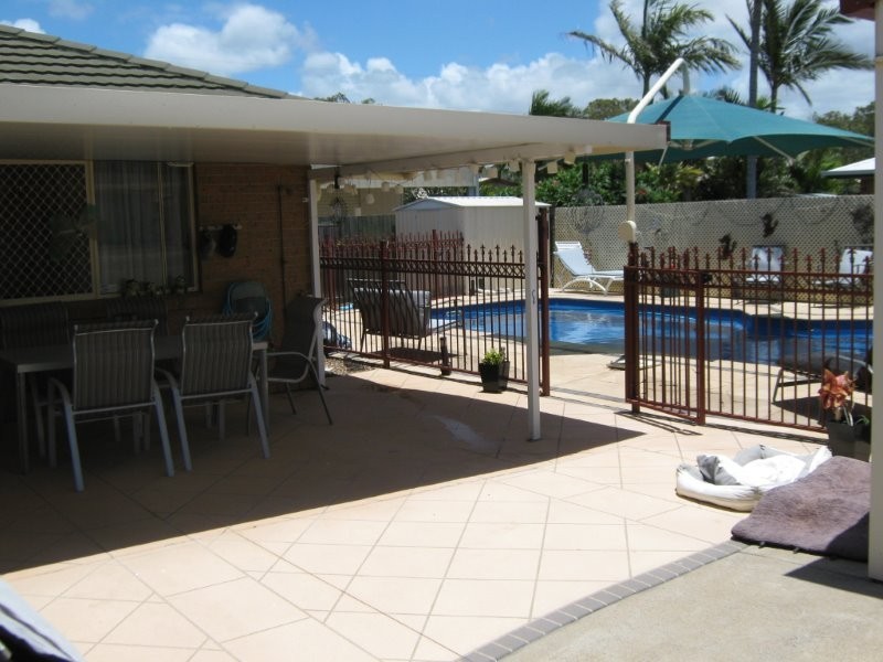 115 Honiton Street, Torquay QLD 4655