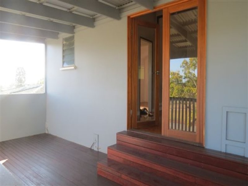 4  Porter Street, Point Vernon QLD 4655