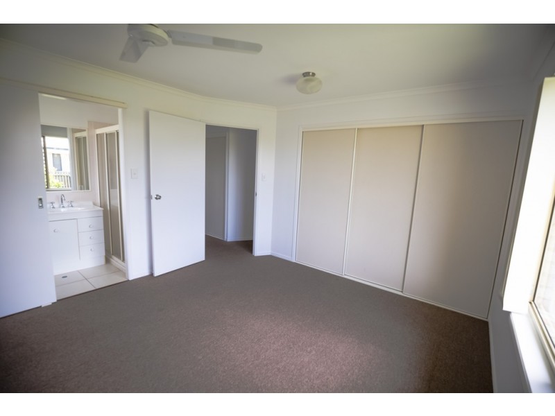 20 Bronton Way, Point Vernon QLD 4655