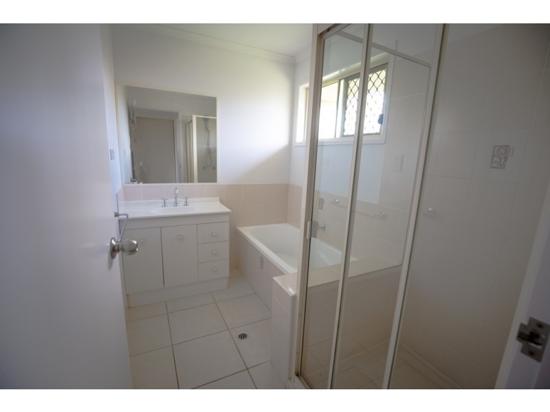 20 Bronton Way, Point Vernon QLD 4655