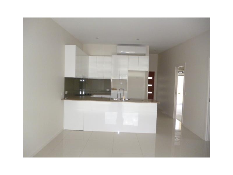 V10/138 Cypress Street, Torquay QLD 4655